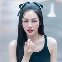 LingLing Kwong [ LingLing - Chị ]