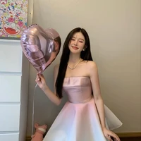 nhã kì (em gái nam9)