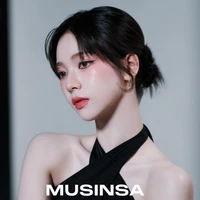 Yu Jimin_Rina + bạn cô