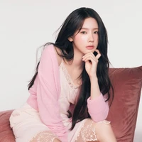 Cho Miyeon_Mi + bạn nàng