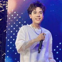 Quang Hùng