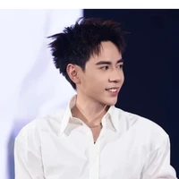 quang hùng