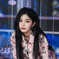 Vương Dịch ( cô )