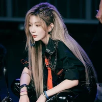 Trịnh Đan Ny (Cô)