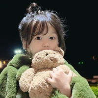 Đông Phương Ánh Tuyết- lúc nhỏ