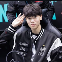 Yanyan/ Thừa Yến / Top