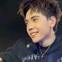 quang hùng