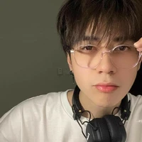 Lê Quang Hùng/Phone/nhân cách 1