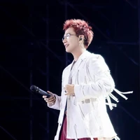 Hoàng Kim Long ( Lou)