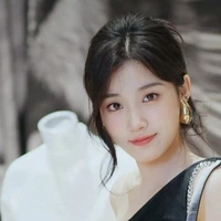 Thượng Quan Thiển