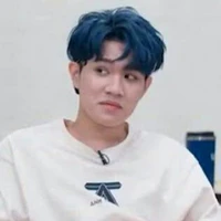 nhỏ tác giả( NINE)