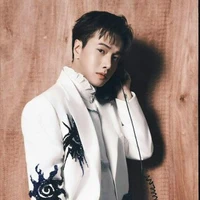 HOÀNG KIM LONG( LOU HOÀNG)