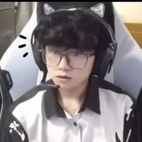 Nguyễn Quốc Hận/Ngọc Quý