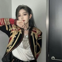 Vương Dịch - cô