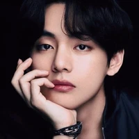 Kim Taehyung (V)