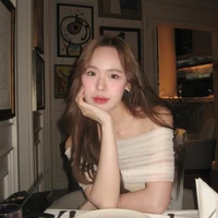 June Wanwimol ( cô )