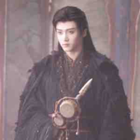 Ly Luân 