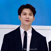 Anh Tú Atus (anh trai của hùng )
