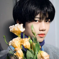 Trương Hàm Thuỵ _ em _