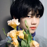 Trương Hàm Thuỵ _ em _