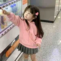 Hạ Tiểu Nghi 5 tuổi