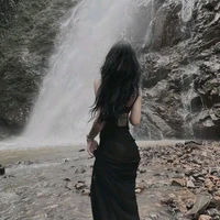 Mẹ của các anh
