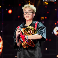 Dangrangto aka Trần Lả Lướt