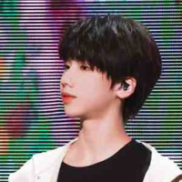 Nhiếp Vĩ Thần