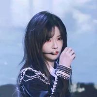 Dương Băng Di – Thủy