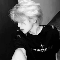 Hoàng Thiên Long_Axel