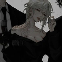 Lan Chi ( mama cậu)