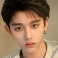 Vương Dịch(cậu)