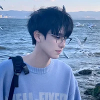 Quốc Tùng - Chủ Nhiệm 11A1 + GV Sinh