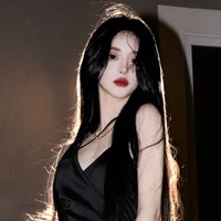 Lee Larissa (kiếp trước)-chị