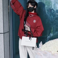 Vương hiểu giai- nàng