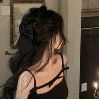 Nguyễn Linh Hoa Kỳ (bff nu9)