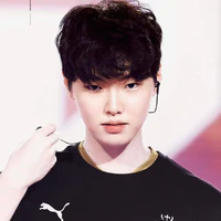 Jeong Jihoon(Chovy)