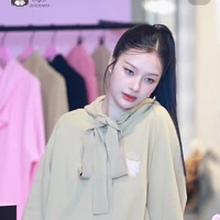 Milk Pansa Vosbein - Chị -