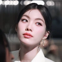 Orm Kornnaphat Sethratanapong ( nàng )