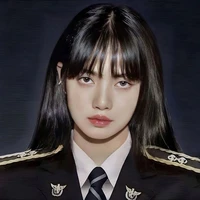 Kim Lalisa "chị"