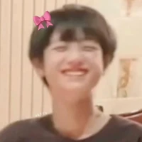 Chu Chí Hâm _lúc bé _em