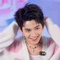 Huỳnh Hoàng Hùng-Hùng Huỳnh-