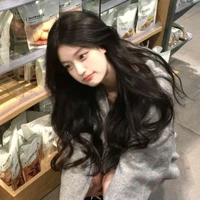 Chu Khả Nhi (Y/N - cô)