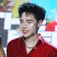 Quang Hùng ( Ma cà rồng lai)