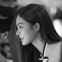 Lingling Sirilak Kwong (Cô)