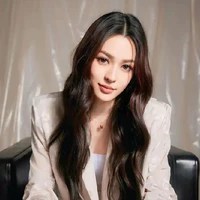 Lingling Sirilak Kwong _cô_