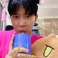 Công Vinh ( Lạc Lạc )