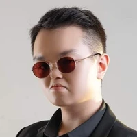 Desmond Vũ (Vũ Minh Hiếu)