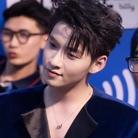 Huỳnh Hoàng Hùng _ Hùng Huỳnh