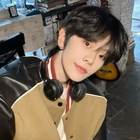 Hoàng Huy(Anh Trai Nam 9)